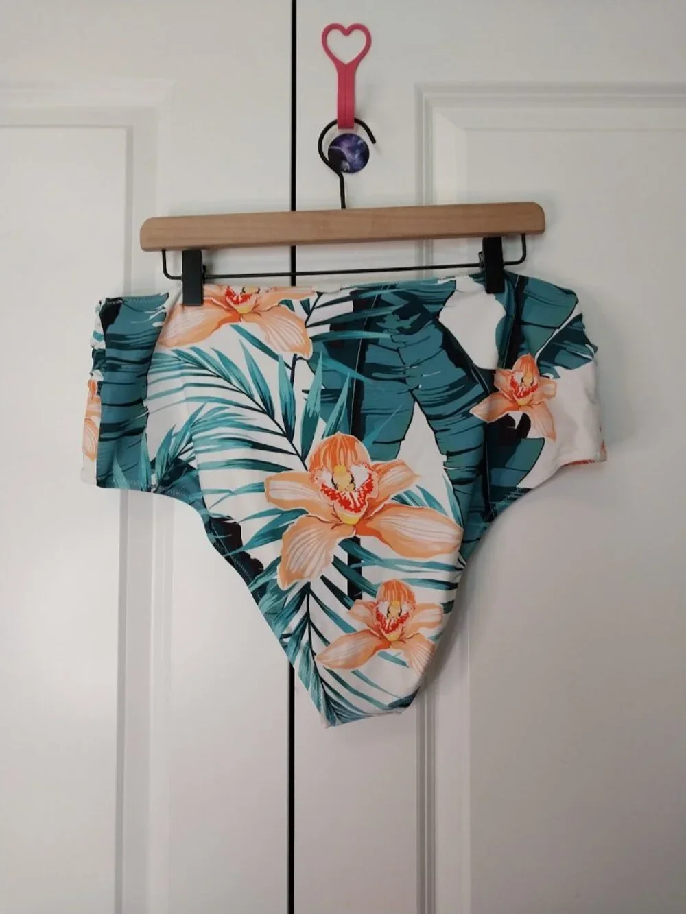 Cupshe Floral Ruffle Plus Size Bikini - Picture 12 of 13